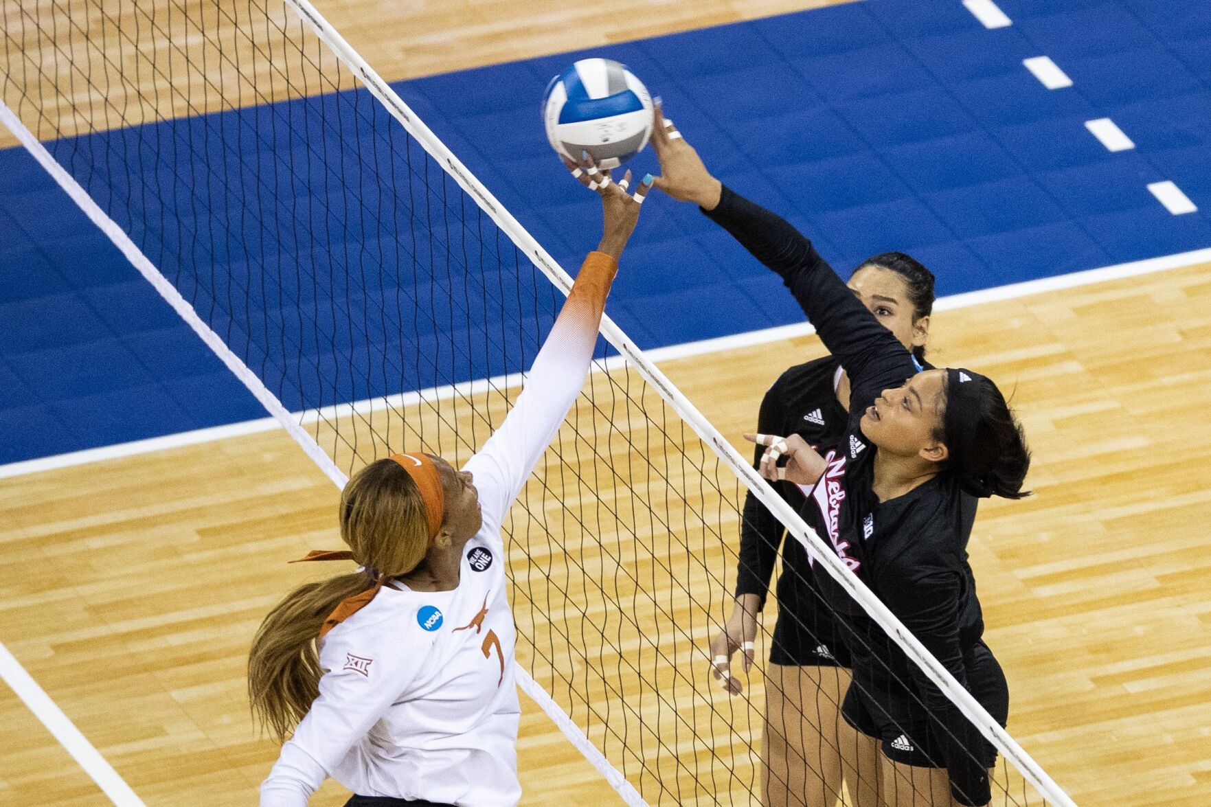042021-owh-spo-nuvolley-ar11.JPG